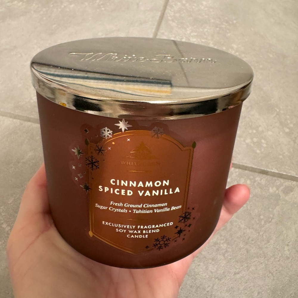 NWT Bath & Body Works 3 Wick Candle